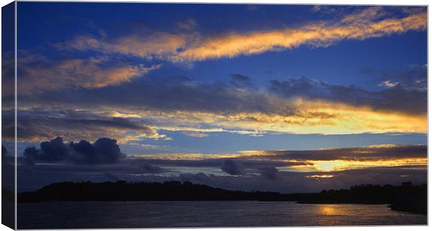 Sunset over Plymouth Sound Canvas Print by Darren Galpin
