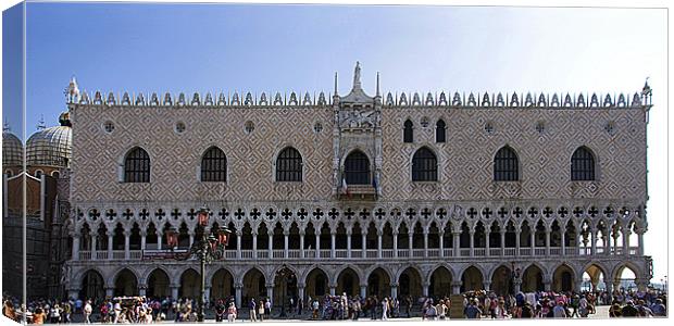 Doges Palace Canvas Print by Tom Gomez