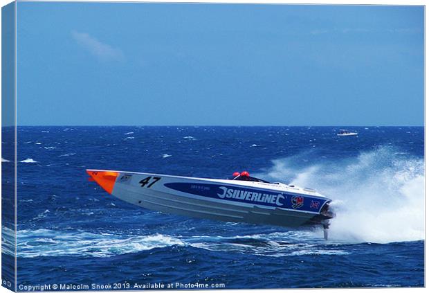 Flying powerboat racer Canvas Print by Malcolm Snook