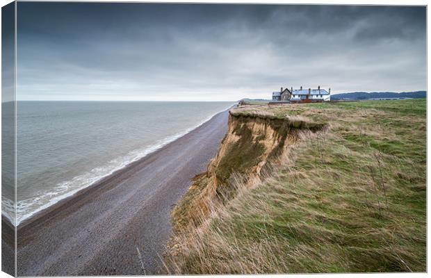 Cliff top cottages at Weybourne Canvas Print by Stephen Mole