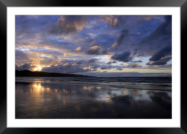 Ahipara Sunset  Framed Mounted Print by Victoria Ashman