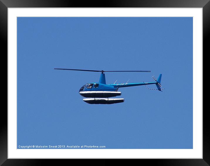 R44 Helicoper With Floats Framed Mounted Print by Malcolm Snook