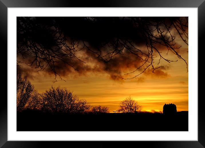fiery skies Framed Mounted Print by sue davies