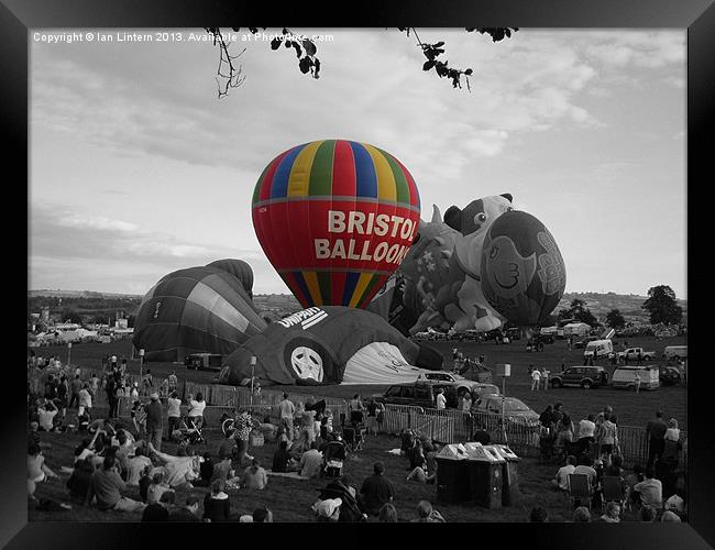 Balloon Fiesta Framed Print by Ian Lintern