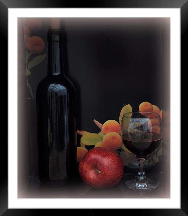 red red wine Framed Mounted Print by sue davies