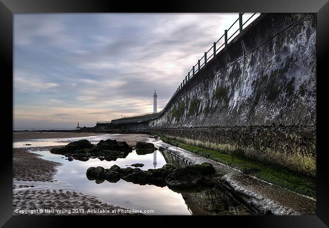 Seaburn Lighthouse at lowtide Framed Print by Neil Young