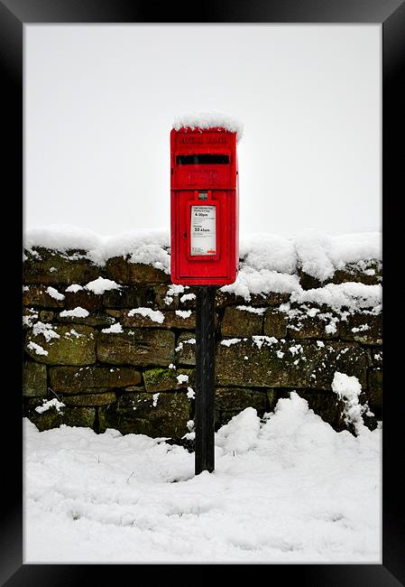 Lone cold postbox Framed Print by andrew pearson