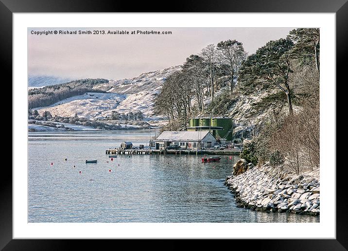 The end of Portree pier Framed Mounted Print by Richard Smith