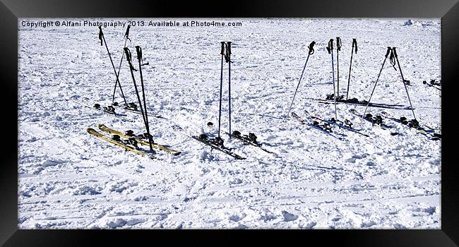 Ski break Framed Print by Alfani Photography