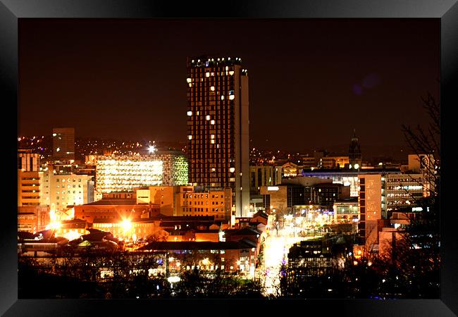 Sheffield City by Night Framed Print by carl wood