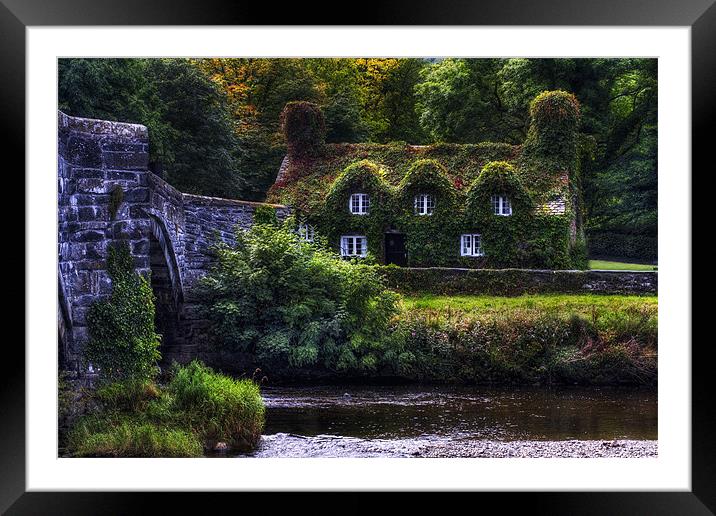 River Cottage Framed Mounted Print by Ian Mitchell