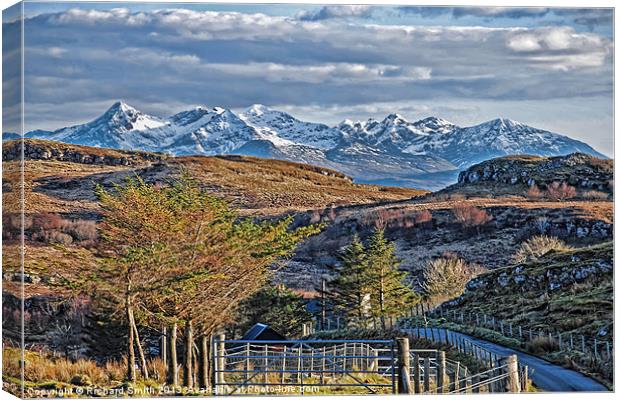 The Cuillin from Torvaig Canvas Print by Richard Smith