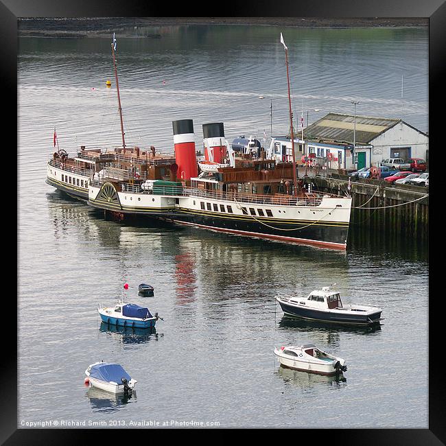 The Waverley at Portree pier Framed Print by Richard Smith