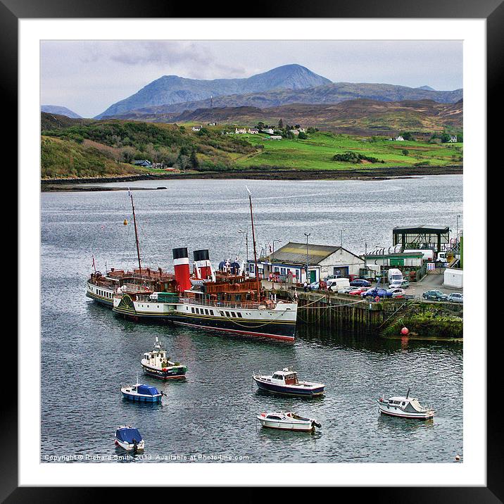 The Waverly tied up at Portree Framed Mounted Print by Richard Smith