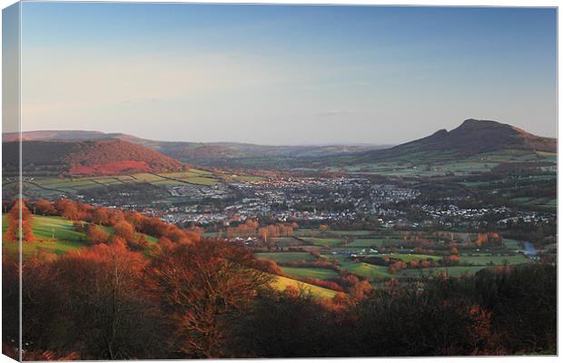 Abergavenny Town Monmouthshire wales Canvas Print by simon powell