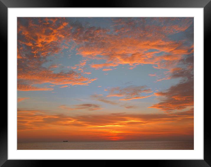 sunset in thailand Framed Mounted Print by Simon Case