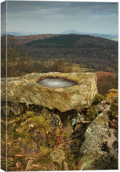 weather worn brecon beacons uk Canvas Print by simon powell