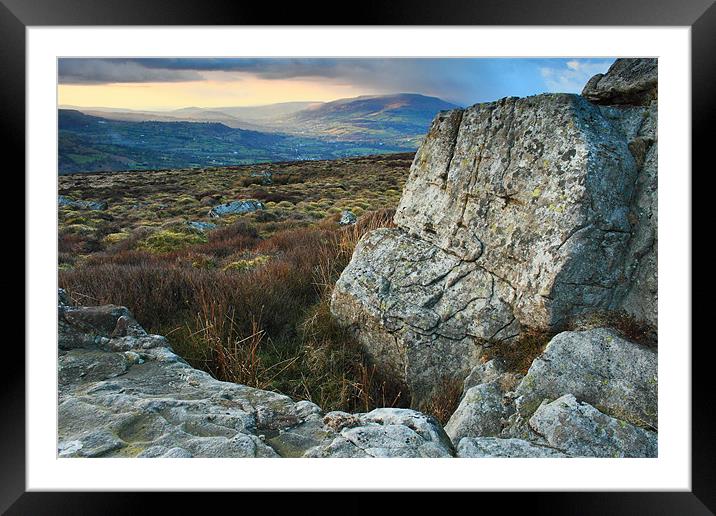 he black mountains brecon beacons wales Framed Mounted Print by simon powell