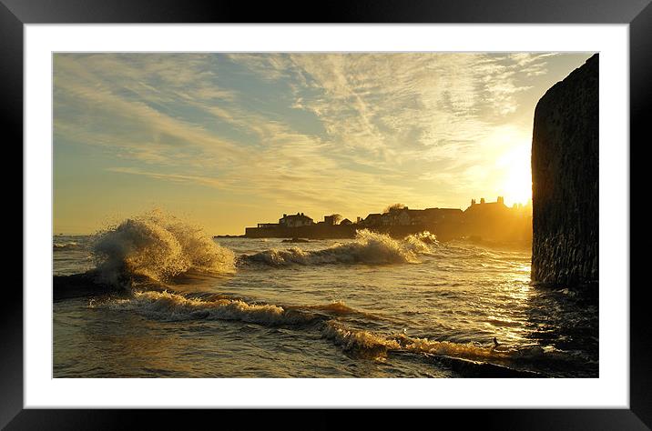 Anstruther Waves Framed Mounted Print by Bob Legg