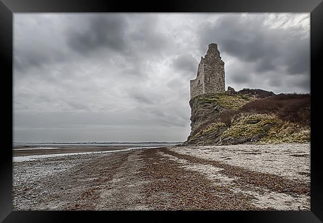 Castle on a cliff Framed Print by Sam Smith
