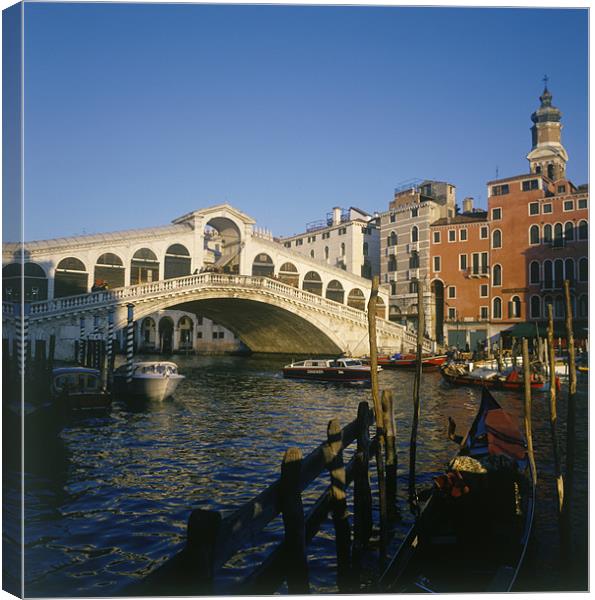 Rialto Bridge, Venice, Italy Canvas Print by Luigi Petro