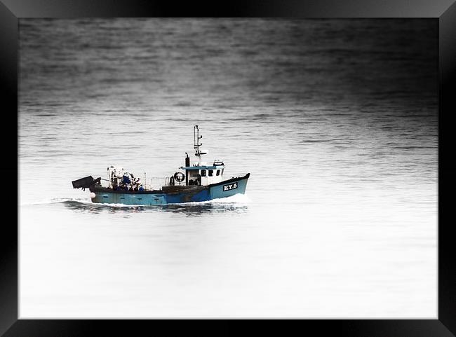 When the Boat comes in.. Framed Print by Fraser Hetherington