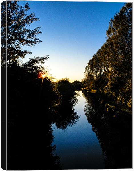Kennet and Avon Canal Sunset Canvas Print by Mark Llewellyn