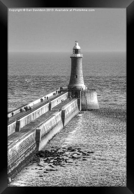 Tynemouth Pier Lighthouse Framed Print by Dan Davidson
