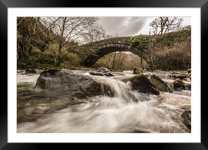 Fast Flowing. Framed Mounted Print by Phil Tinkler