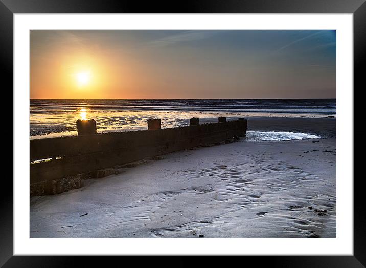 Amroth Beach Framed Mounted Print by Simon West