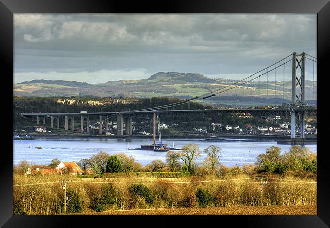 New Forth Crossing - 16 February 2013 Framed Print by Tom Gomez