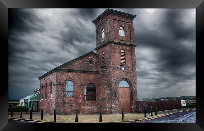 The old pump house Framed Print by Sam Smith