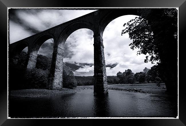 Lambley Viaduct, Cumbria. Framed Print by David Hare