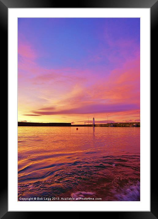 Anstruther Colours Framed Mounted Print by Bob Legg