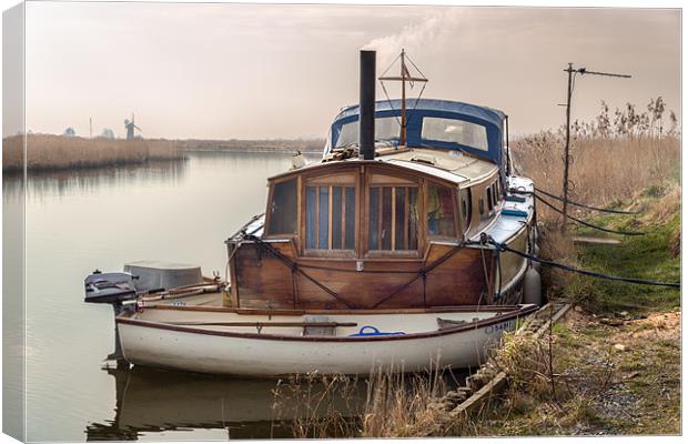 Boat on the River Thurne Canvas Print by Stephen Mole