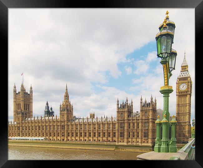 View Westminster Bridge Framed Print by Clive Eariss