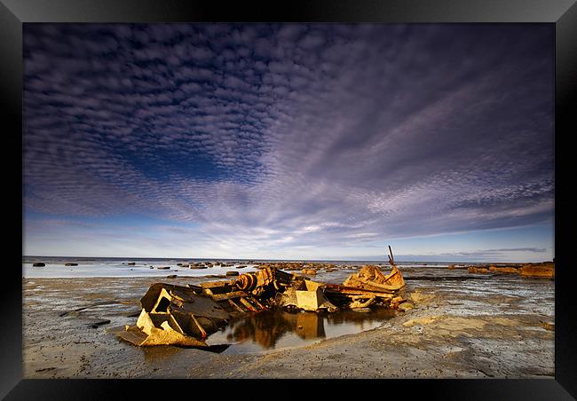 The Wreck Framed Print by Dave Hudspeth Landscape Photography
