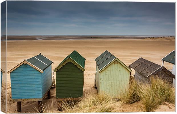 Beach Huts Wells next the sea Norfolk Canvas Print by Oxon Images