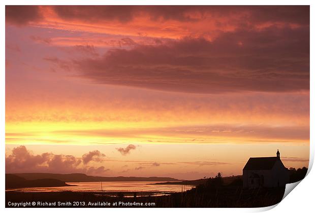 Sunset silhouette on Skye Print by Richard Smith