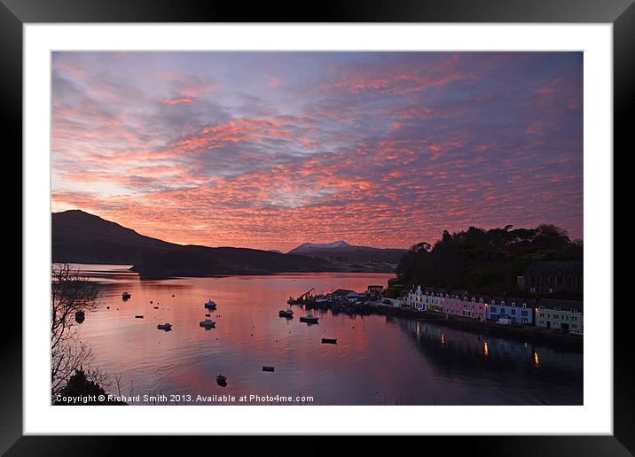 Red dawn Framed Mounted Print by Richard Smith