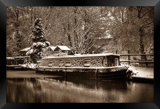 Frozen Narrowboat, Kintbury, Berkshire, England, U Framed Print by Mark Llewellyn