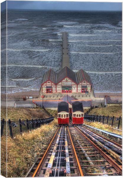 Saltburn-by-the-Sea Canvas Print by andrew gaines