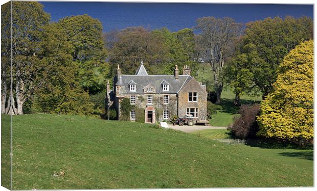 Scottish country house Canvas Print by Dave Wyllie