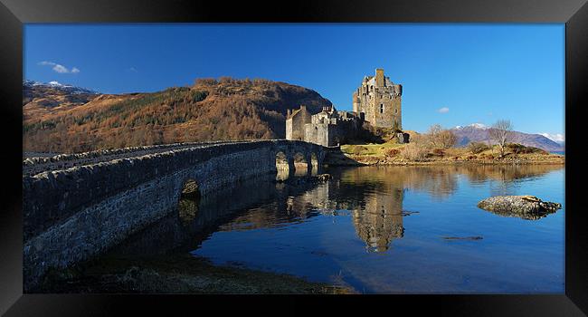 Eilean Donan castle Framed Print by Macrae Images