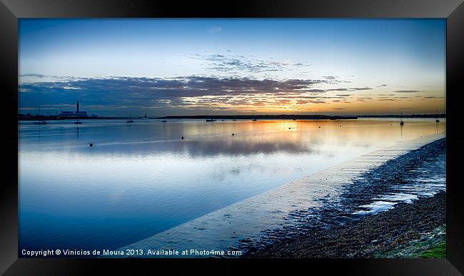 River Medway Sunrise I Framed Print by Vinicios de Moura