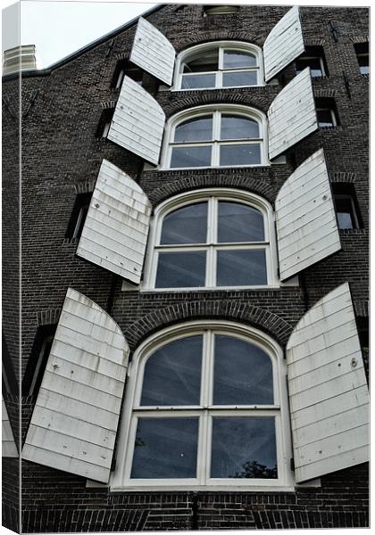 amsterdam canal house Canvas Print by Jo Beerens