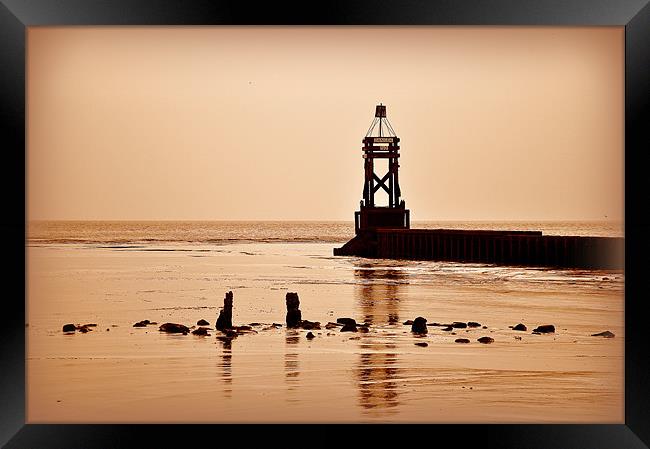 reflections in the sand Framed Print by sue davies