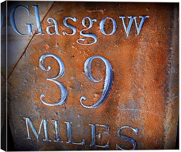 on the olglasgow road Canvas Print by dale rys (LP)