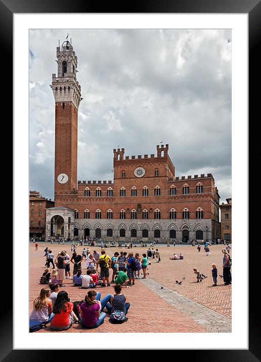 Siena Town Hall Framed Mounted Print by Ian Duffield