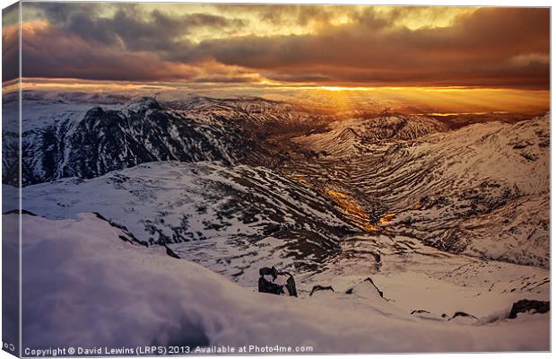 Sunrise over the Langdale Valley Canvas Print by David Lewins (LRPS)